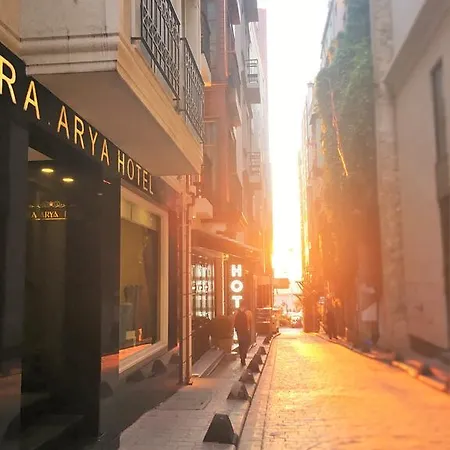 Otel Pera Arya
