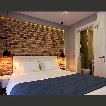 Hotel Taksim Santa Lucia 3*