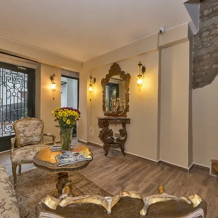 By Murat Royal Galata Hotel