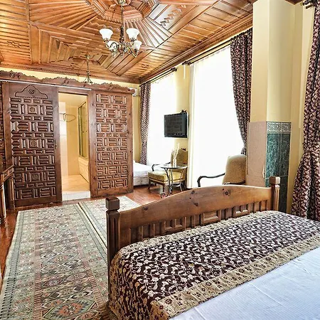 Santa Hill Hotel 3*