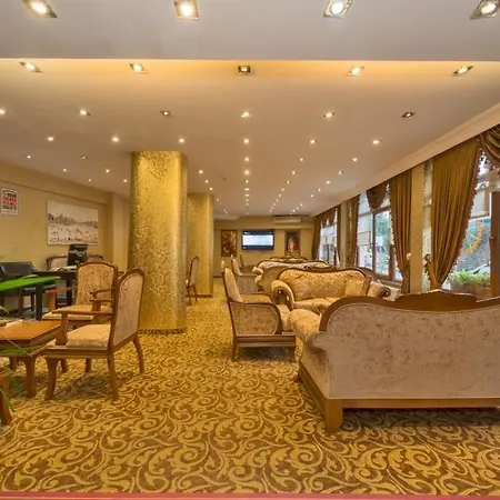 Town Hotel 3*