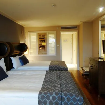 Titanic City Taksim Hotel 4*