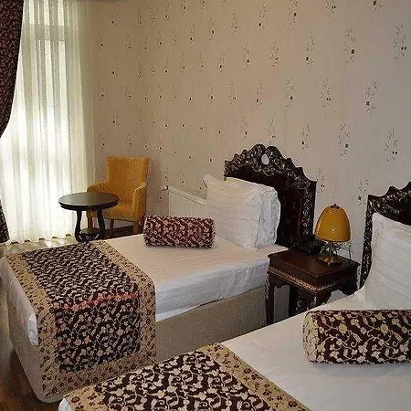 Santa Hill Hotel 3*