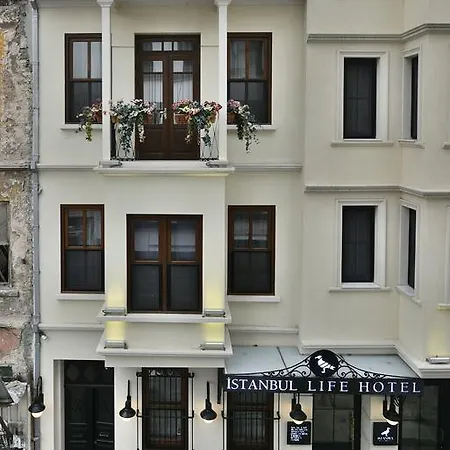 Life Hotel 4*