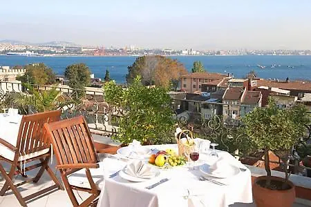 Azade Κωνσταντινούπολη
