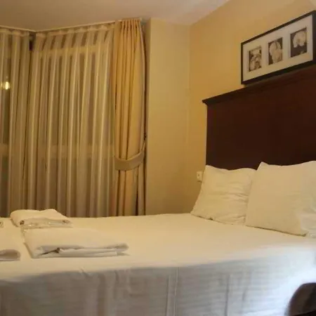 Otel Mono