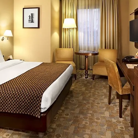 Midtown Hotel