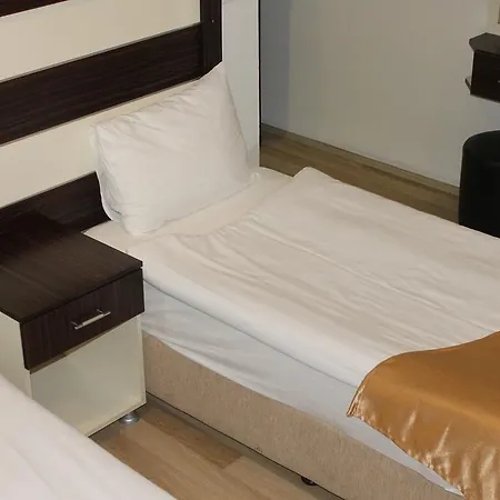 Venus Hotel 3*