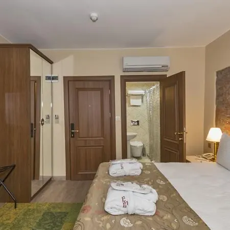 By Murat Royal Galata 3* Istanbul