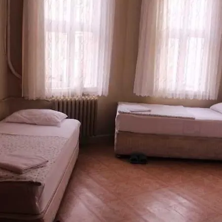 Yeni Hotel Istanboel
