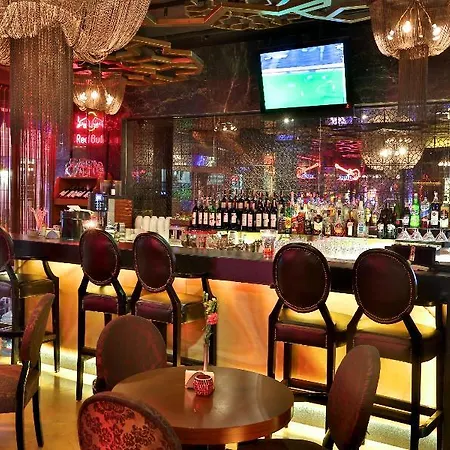 Hotel Zurich Old 4*