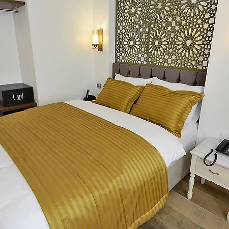 Life Hotel 4*