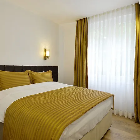 Hotel Life 4*