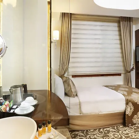 Hotel Taksim Pera Center