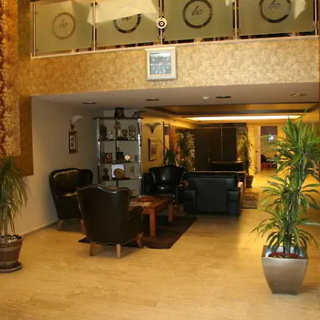 Bc Burhan Cacan & & Cafe Hotell 3*