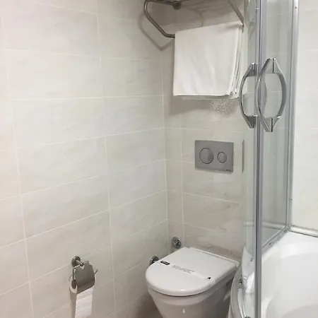 Pen 3* Istanbul