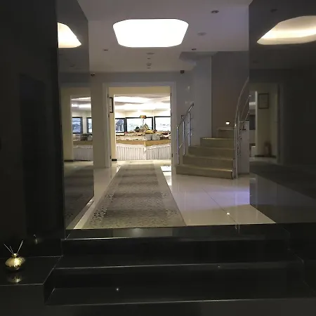 Hotel Pen 3*