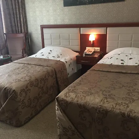Pen Hotel 3*