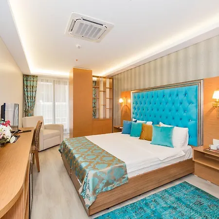 Hotel Grand Palace