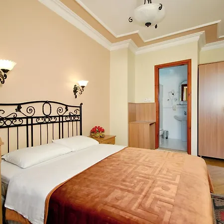 Hotel Side 2*