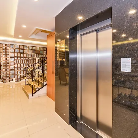 Hotel Magnaura House 3*
