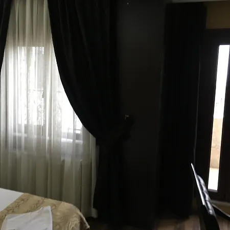 Amina Sultan Coffee House Hotel