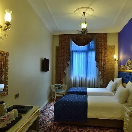By Murat Royal Galata Hotel 3*