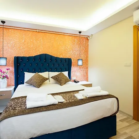 Apart Otel Taksim Celebi 5*