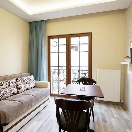 Taksim Celebi Apart Otel 5*