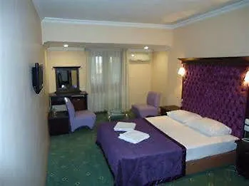 Otel Osaka Airport 3*
