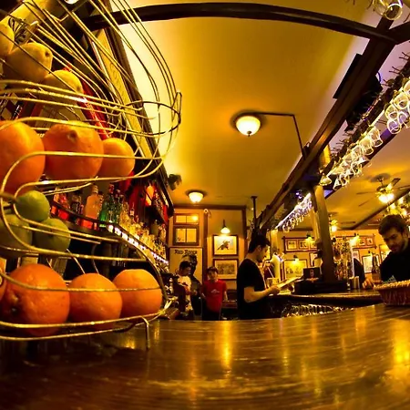 伊尔卡伊酒店 酒店