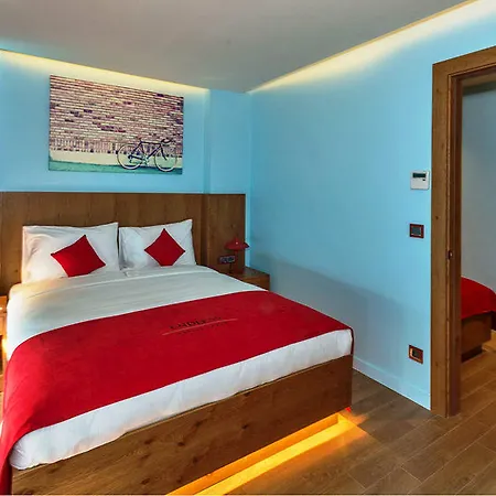 Hotel Taksim Nis - Istiklal Street 3*