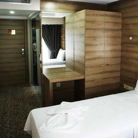 Nida Center 3*