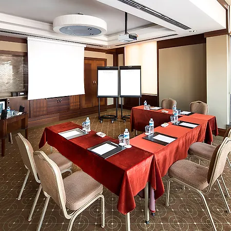 Titanic City Taksim Hotel 4*