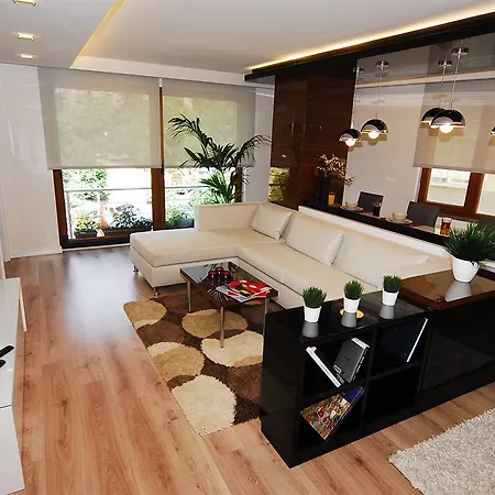 Aparthotel Aura 2*