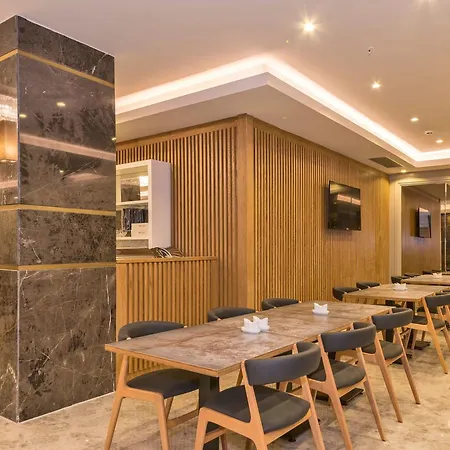 Golden Royal & 4* Istanbul