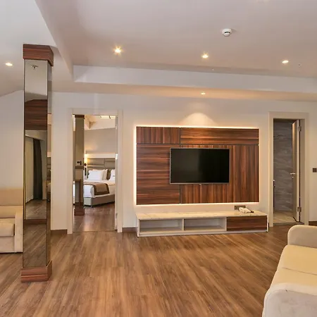 Golden Royal & 4* Istanbul