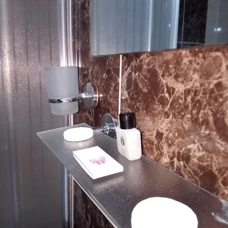 Hotell Tuzla Hilal