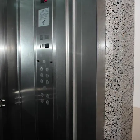 Taksim House Lägenhetshotell Istanbul