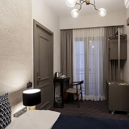 Nabu Karakoey Hotel