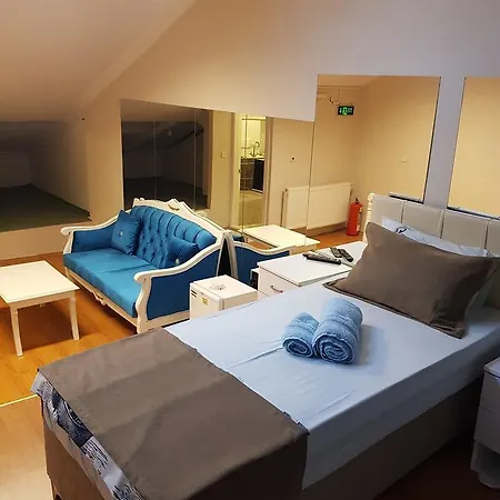 Bed & Breakfast Blue