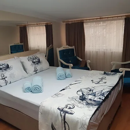 Blue Bed & Breakfast *