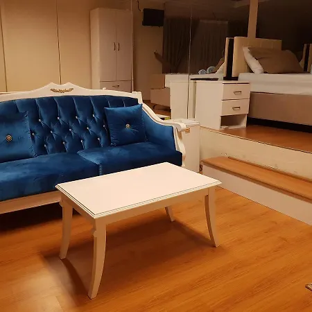 Blue Bed & Breakfast