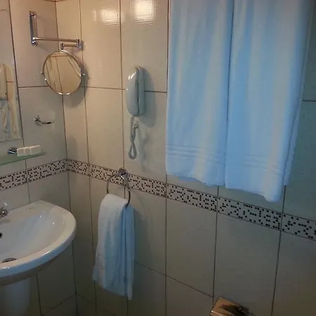 Отель Avlonya 3*