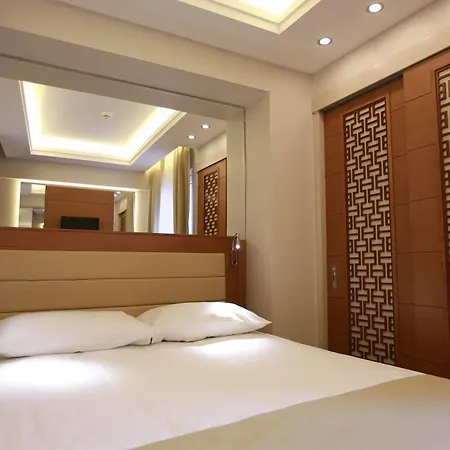 Sirkeci Park 3*
