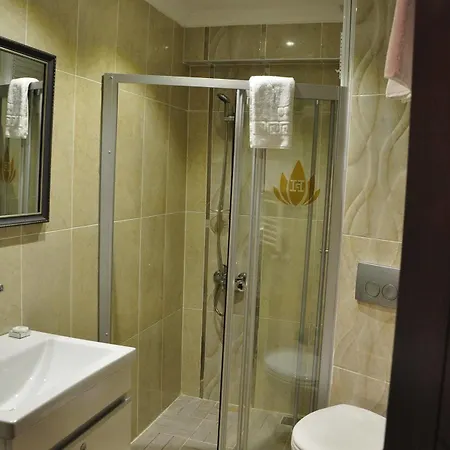 Hotel Harbiye 2*
