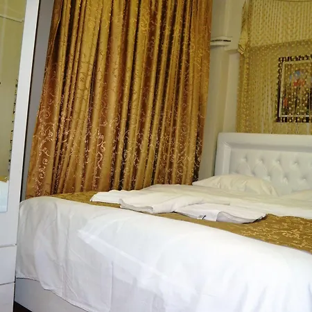 Comfort Hotel 3*