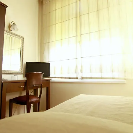 Uyan-special Category Hotel