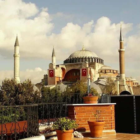 Uyan-special Category 3* Provincia di Istanbul