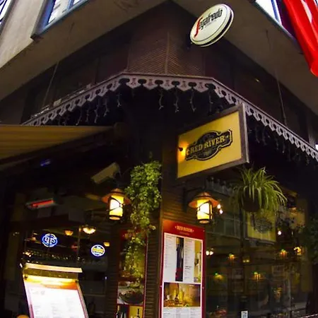 伊尔卡伊酒店 酒店